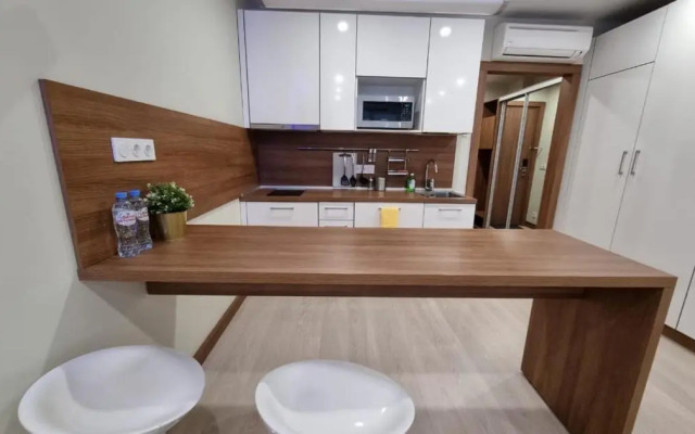 MaxRealty24 on Mitinskaya 16