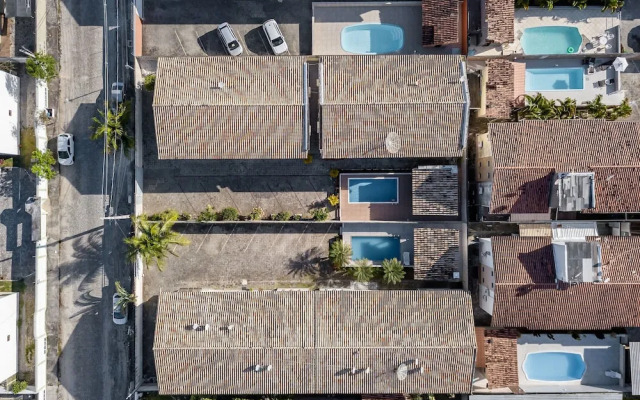 Apt W/pool and Barbecue Near the Beach BA Art003