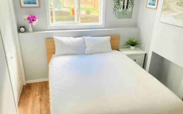 Sweet 5 bedrooms single house in Hinton
