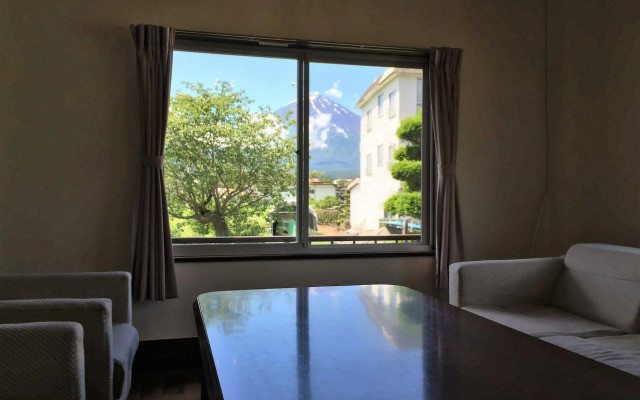 FBH Fuji Backpackers Hostel