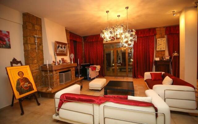 Sani Villa Lili 5