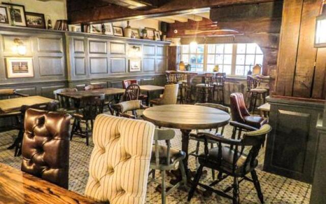 The Spiceship Inn