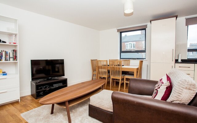 Modern 2 Bedroom Apartment