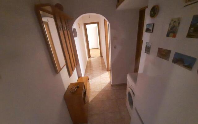Apartament Mircea Strada Rozelor Etaj 4