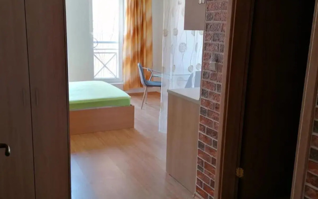 Sunny Day 6 Apartment