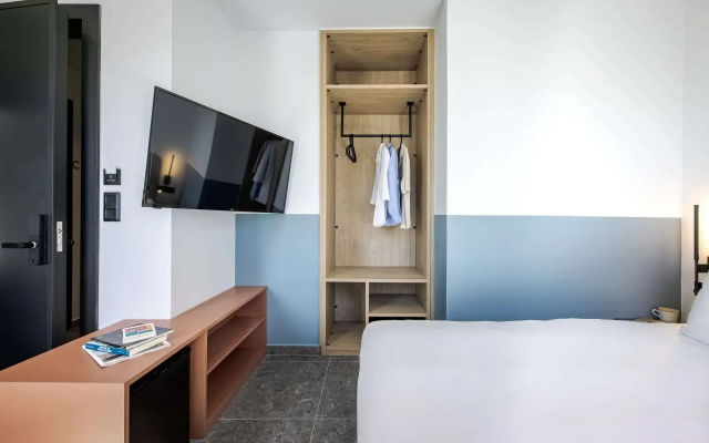 Bonnie Athens by Nin&Bau