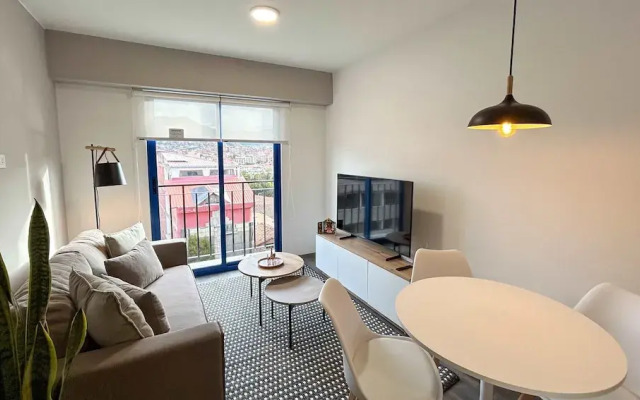 w Gorgeous 2BR w Perfect Balcony in Cusco