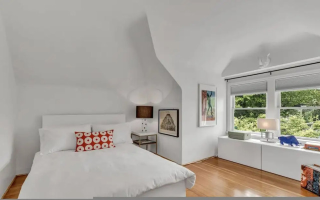 Queen Elizabeth Park Home