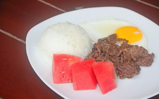 Jonas & Twins Resort