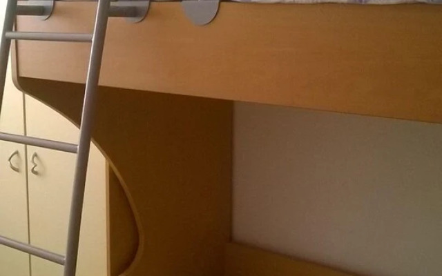 Markle - Swimming Pool and Sunbeds - A4