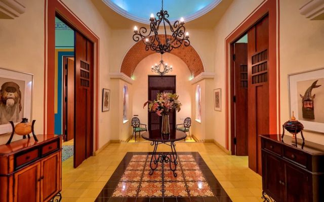 Casa Oasis Guest House and Spa