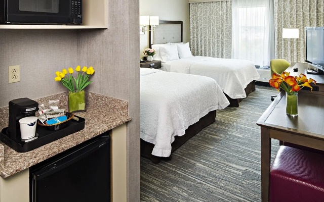 Hampton Inn & Suites Palm Desert