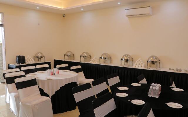 Hotel Clarks Inn Express Bharatpur