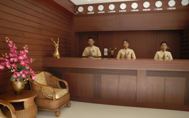 Outdoor Inn Kata Hotel