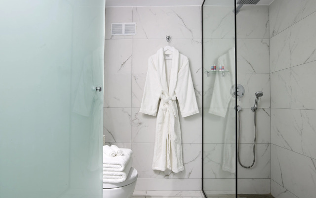 Dimitra Beach Hotel & Suites