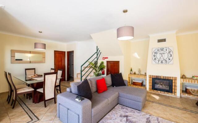 Villa Sequeira - Private Pool - Free WIFI - BY BEDZY