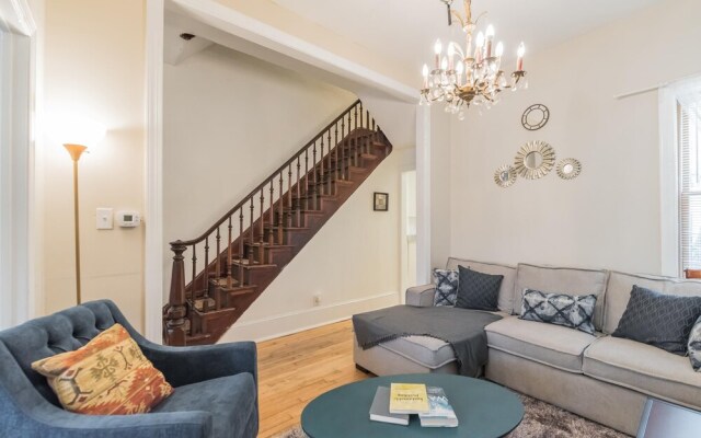2439 Grays Ferry