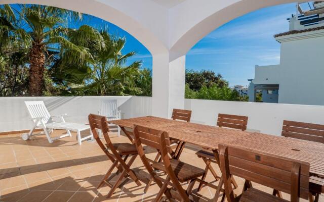 2044-Groundfloor with huge terrace and pools
