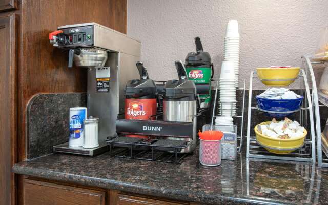Days Inn by Wyndham Waco Near Downtown/University