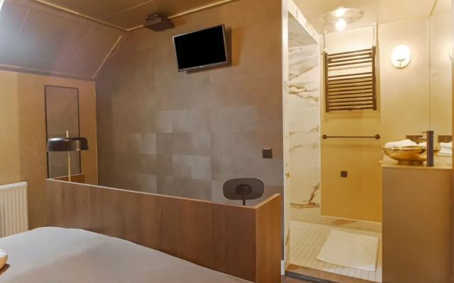 Premium Farmhouse in Zelhem with Sauna