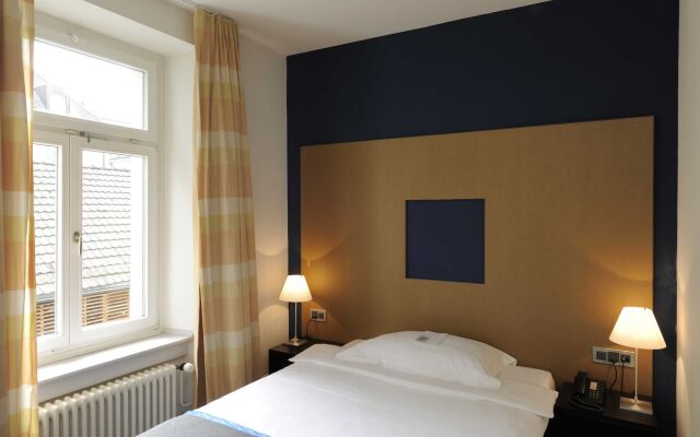 Alma Hotel - Boutique hideaway by the lake with rooftop and ladies-only wellness