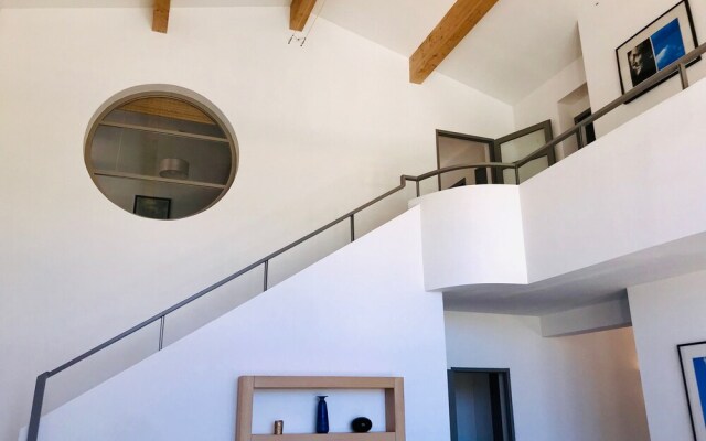 Villa white