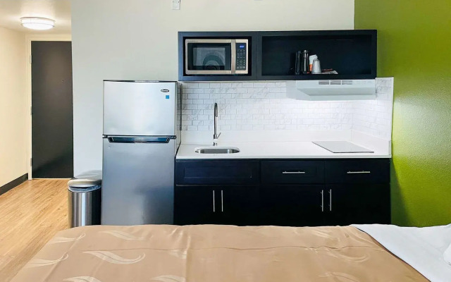 Quality Inn & Suites Lake Charles South