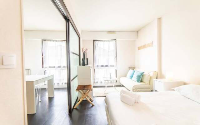 Revon Private Apartment Downtown