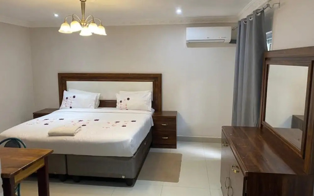 Zambezi Ultima Inn