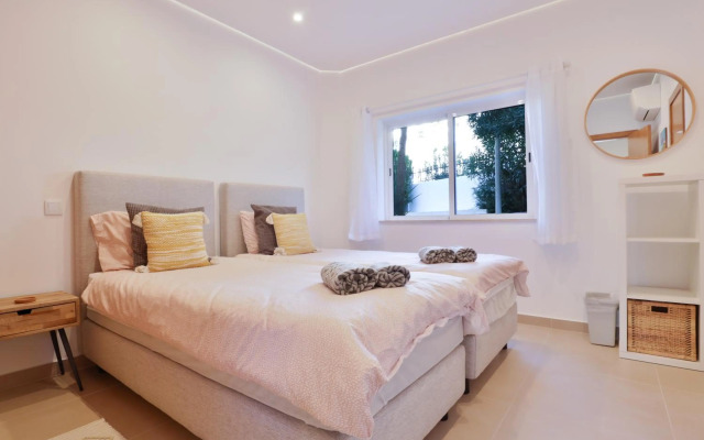 Casa Rujo - Waterside Village House