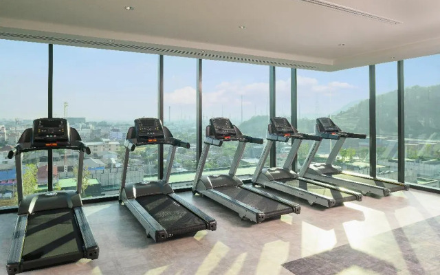 Holiday Inn & Suites Siracha Laemchabang by IHG