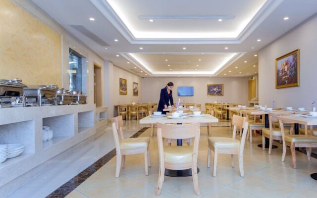 Vienna International Hotel (Xinwuzhong, Dengcheng Avenue, Xiangyang)