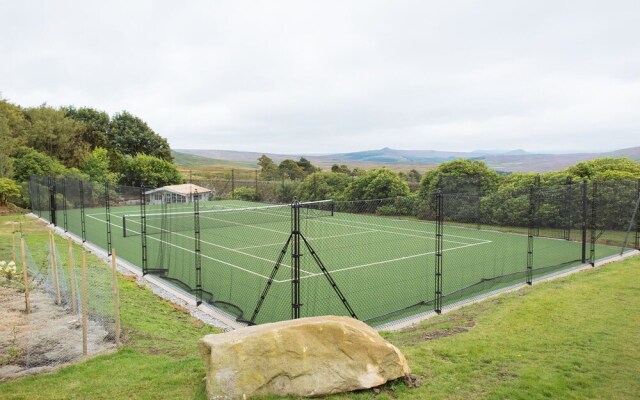 Moscar Lodge