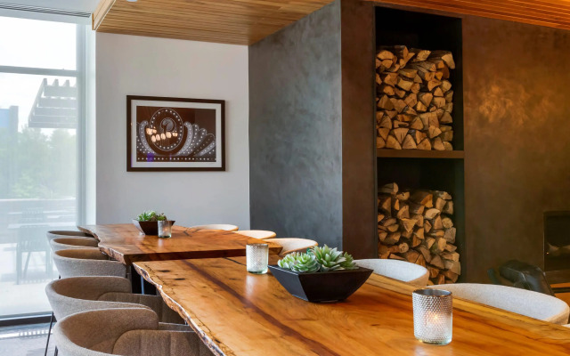 Cambria Hotel Austin Airport