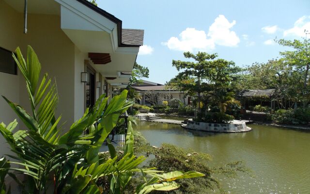 237 Sheridan Boutique Resort