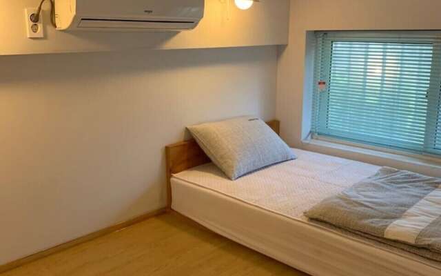 Jeju Eoeumbungyo 1963 Guesthouse