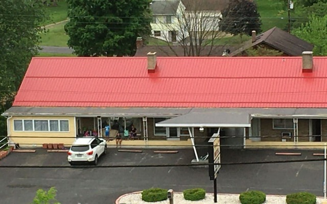 Janey Lynn Motel