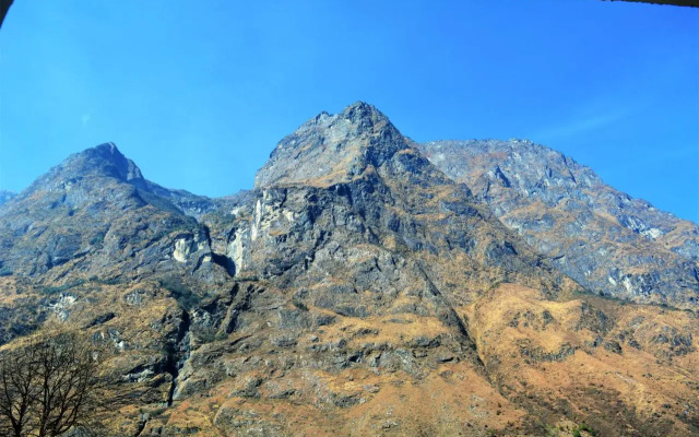 Rufina Lachung De'Crown