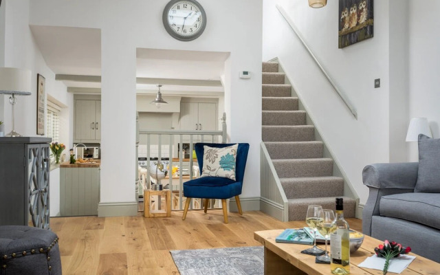 Unique Cotswold Cottages