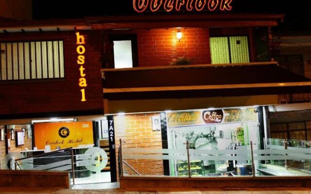 Overlook Hostal