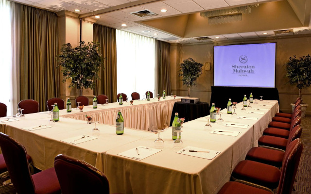 Sheraton Mahwah Hotel