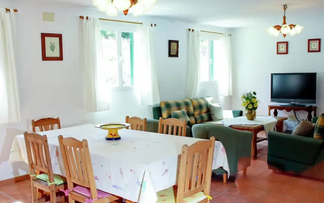 Luxurious Mansion in Es Mercadal With Private Pool