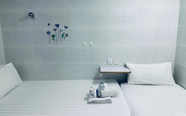 Paradise Guest House – Guest Rooms – Hong Kong