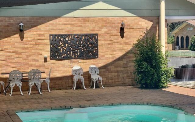 Gilgandra Motel
