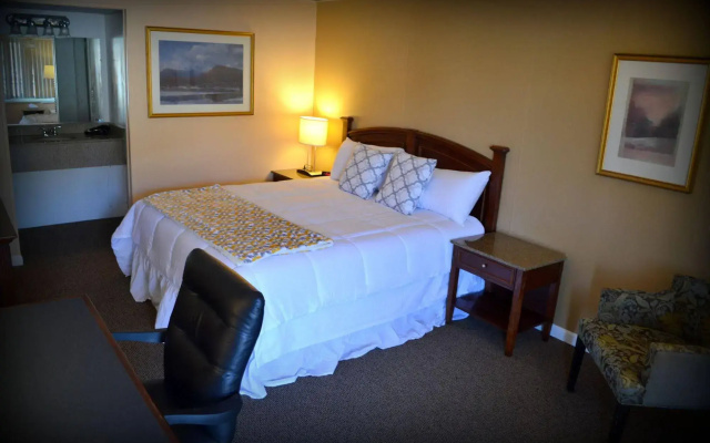 Wayne Inn