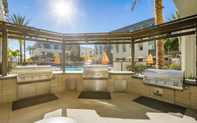 The Luxe Suites of San Marcos