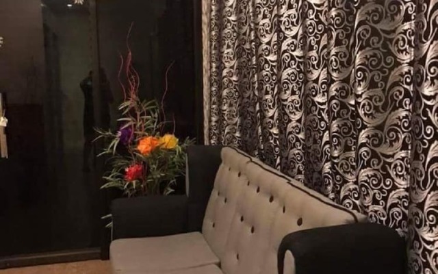 Citi Island Suites