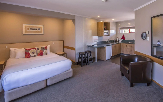 Amross Court Motor Lodge