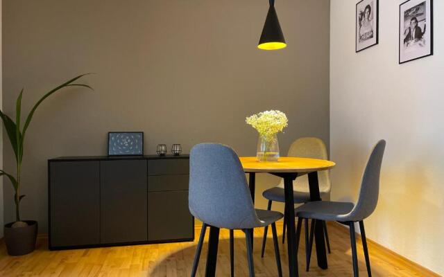 Apartment Modern Stylish-kitchen,BLK near Fair-Bosch Forschung-Zentrum