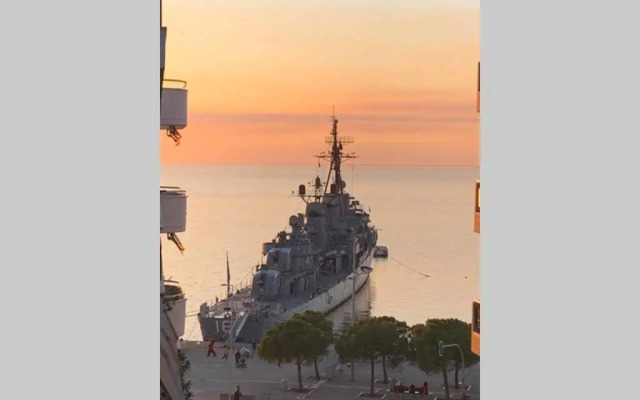 Comfort And Seaview Apartment Nea Paralia